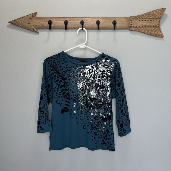 Flower N Ring | Teal Green Embellished Leopard 3/4 Sleeve Top Size Large Jeweled - Picture 1 of 8